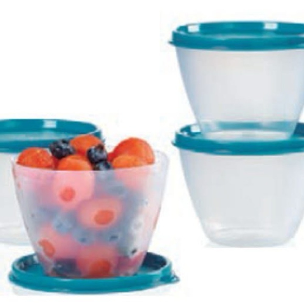 New Tupperware 4 Refrigerator Bowl Set